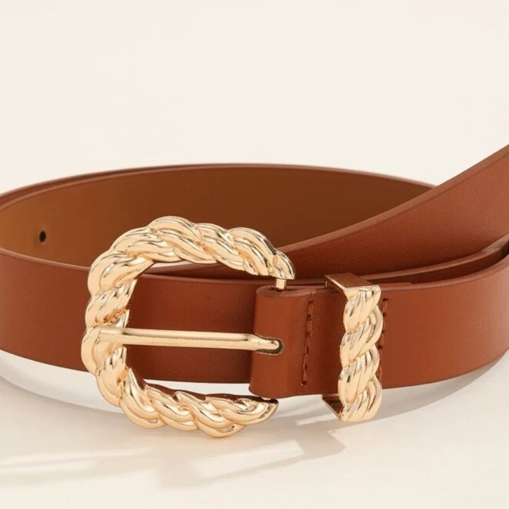 Twist Buckle Belt